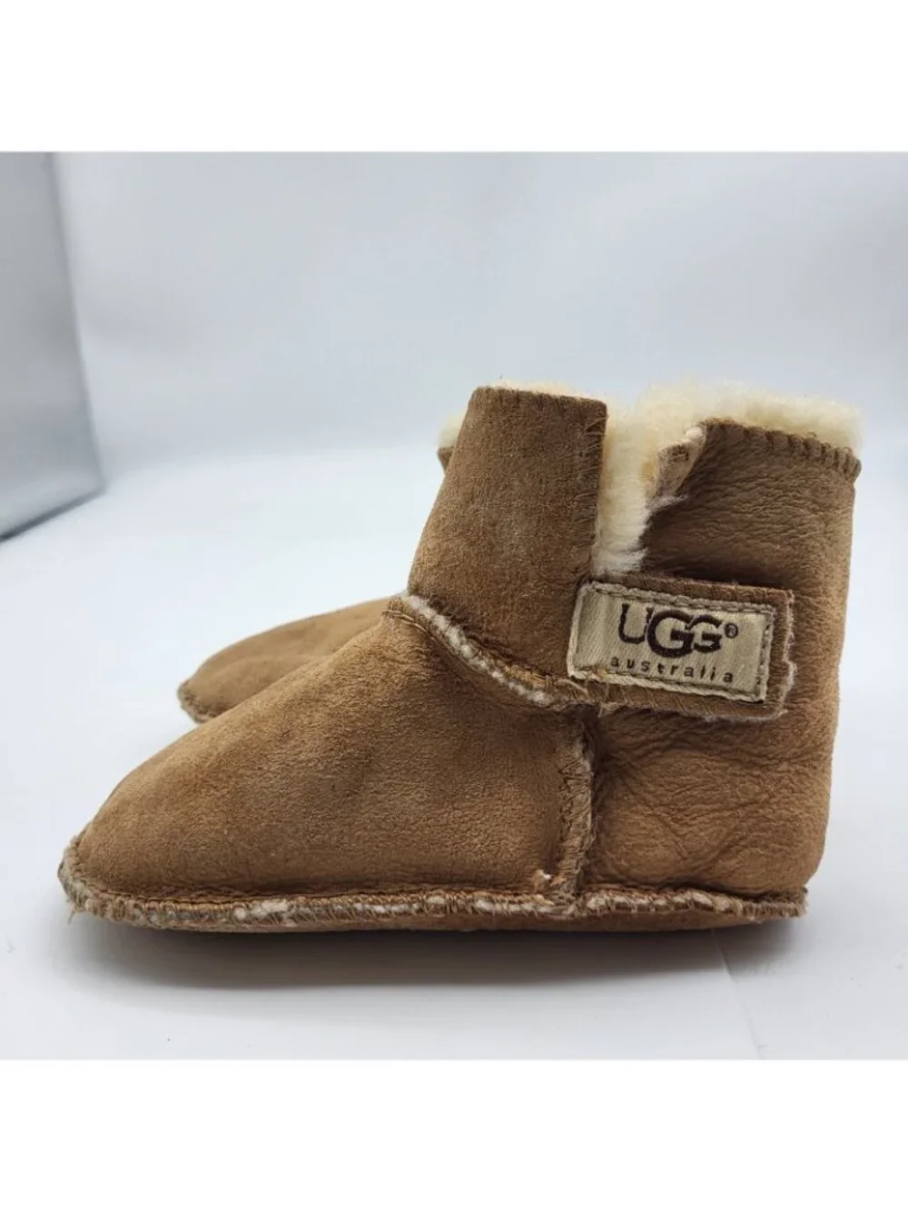Ugg Baby Toddler Slippers Leather Sheepskin SZ L 1-2 Years Slip on